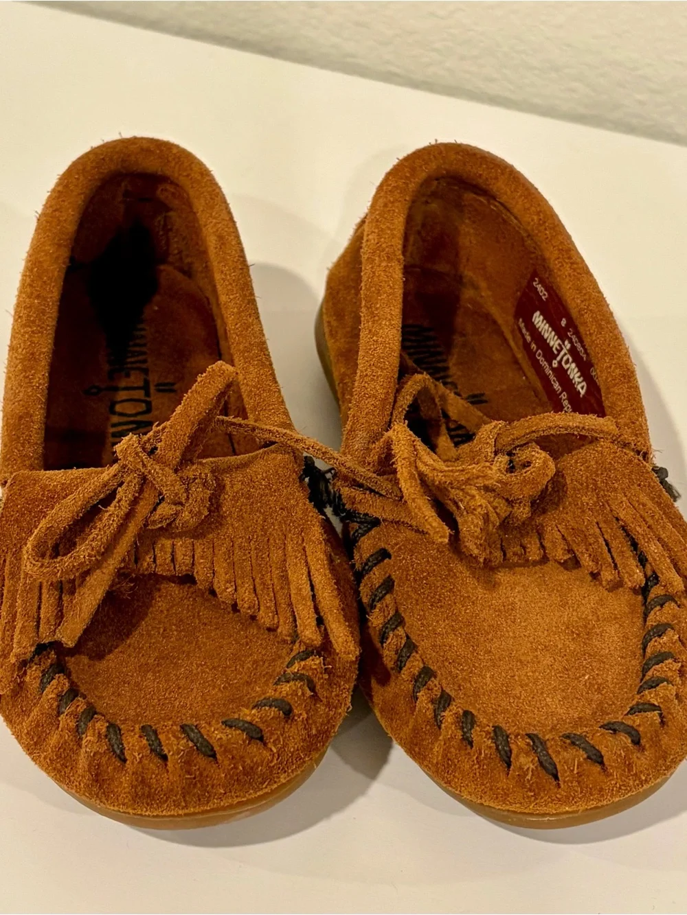 Authentic Minnetonka toddler size 8 Suede Fringe Moccasins - Cognac Brown
